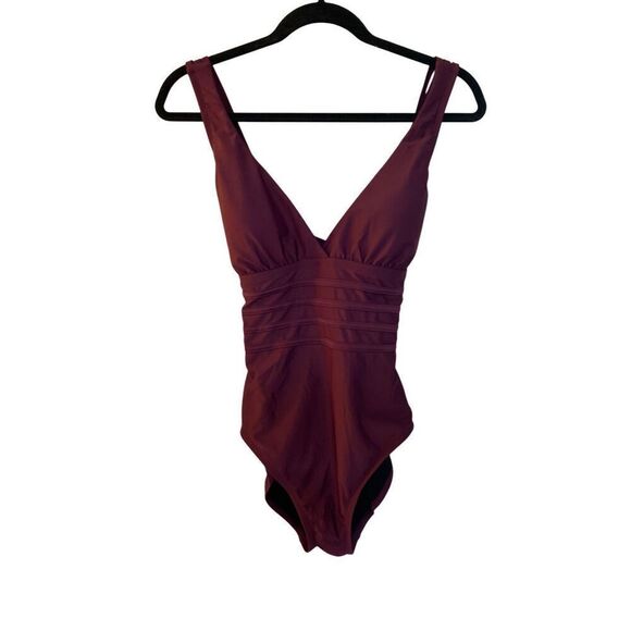 Coastal rose, NWT women’s burgundy V-neck cross back from suit size 8 - Picture 3 of 7